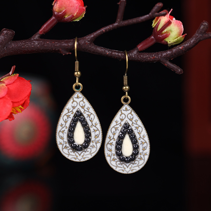 1 Pair Retro Water Droplets Alloy Plating Women's Drop Earrings display picture 11