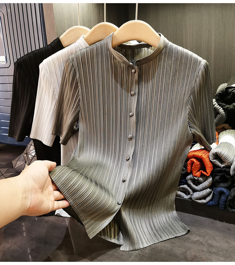Áo sơ mi cổ đứng tay ngắn nữ phối màu trơn cao cấp — Màu đen, Màu xám đậm, Màu xám nhạt chi tiết 1