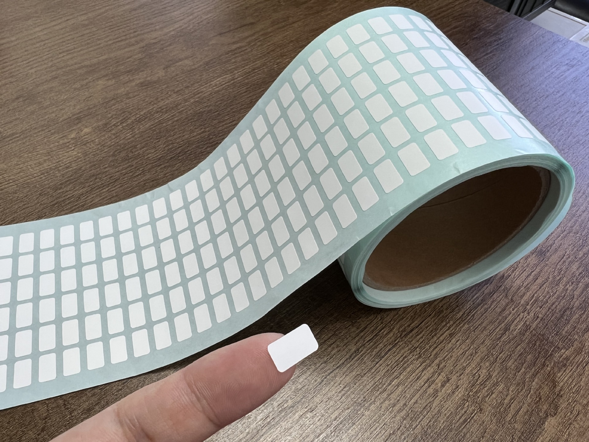 3M車体表示标签PCB标签定格銘板5.5x5.5mm医療品精细QR铭版塑料、