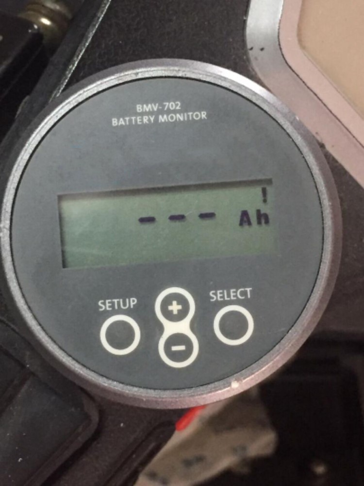 电池监测仪 型号:HMK7-BMV702库号：M402776