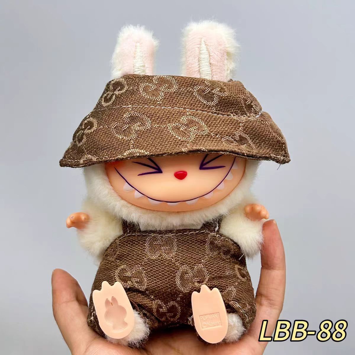 17 cm LABUBU una y dos generaciones de muñecas de polilla universal caja ciega fiesta pequeña falda de viento serie de accesorios de ropa de bebé