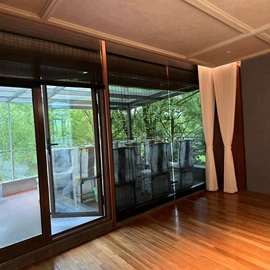 百叶窗帘;卷帘;阳篷、雨篷