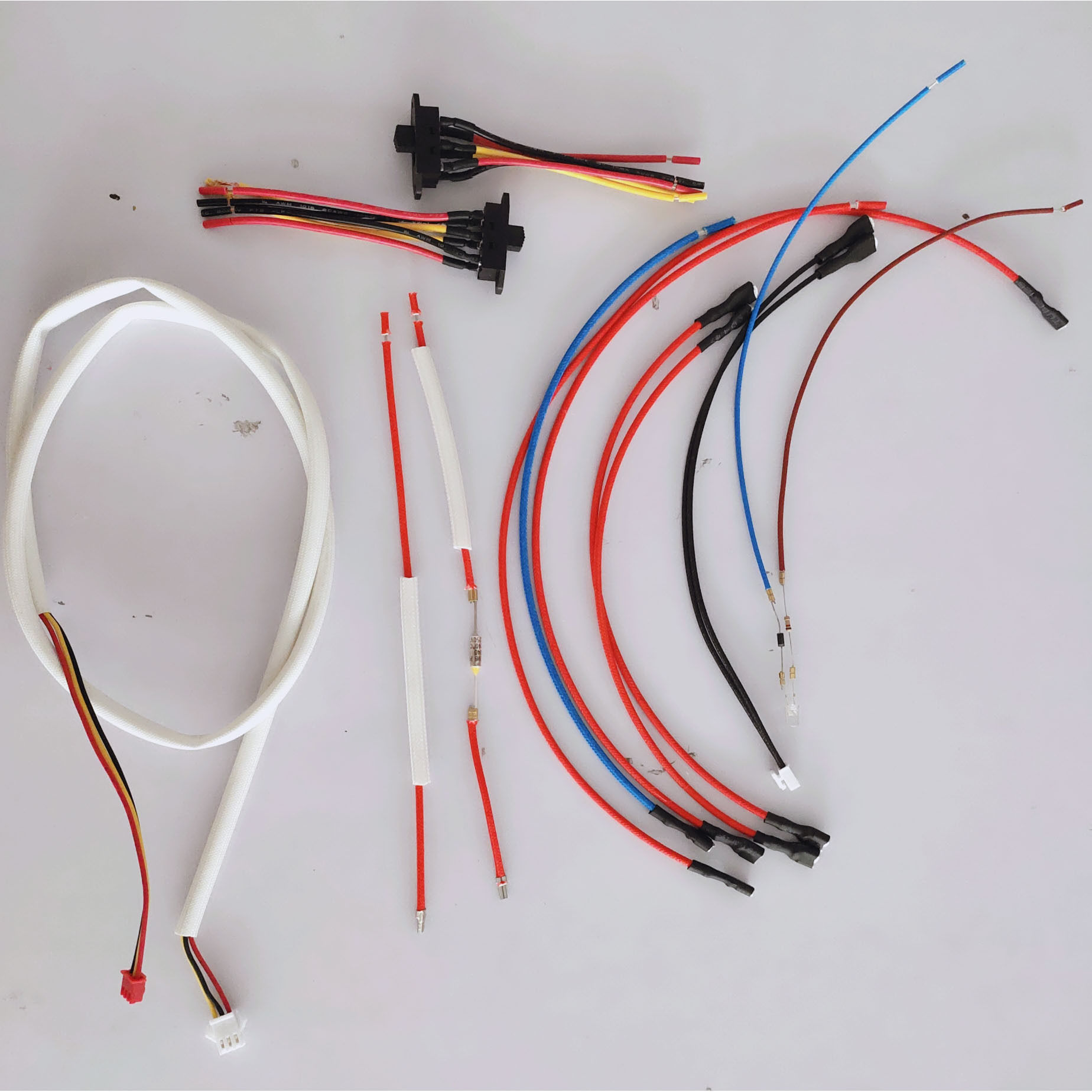 Horno electromagnético mayorista horno cerámico eléctrico con fusible conexión interna 1.6 yuan 2,9 dólares