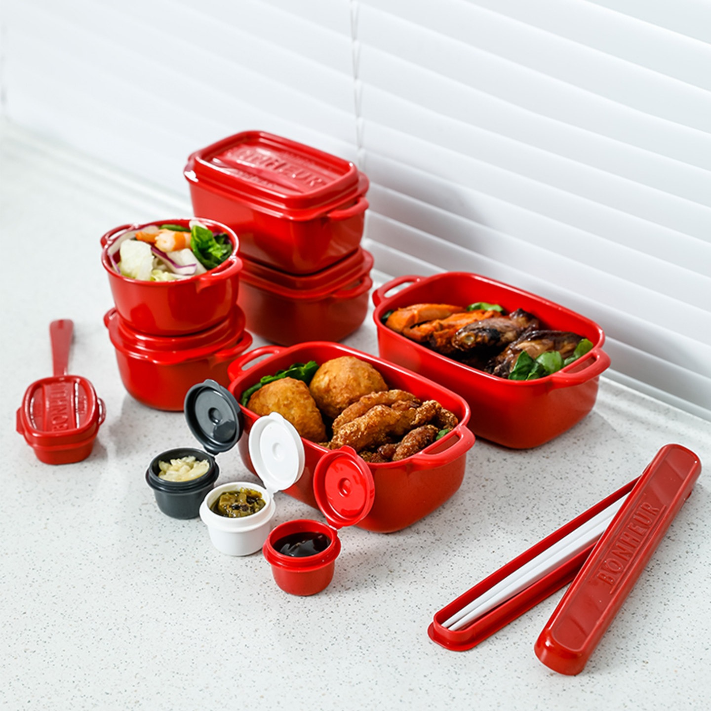 日本进口便当盒冰箱食物保鲜盒上班便携酱料辅食塑料收纳盒pω