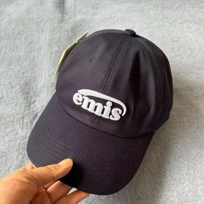 现货潮牌emis帽子经典款男女情侣款高品质可乐标字母刺绣棒球帽|undefined