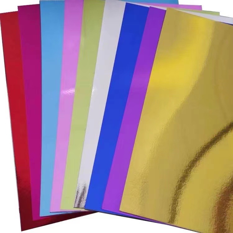 Fábrica directa 250g oro y plata papel de tarjeta A4 color 17 color opcional mezcla de color opcional caja de embalaje impresión de tarjetas de felicitación al por mayor