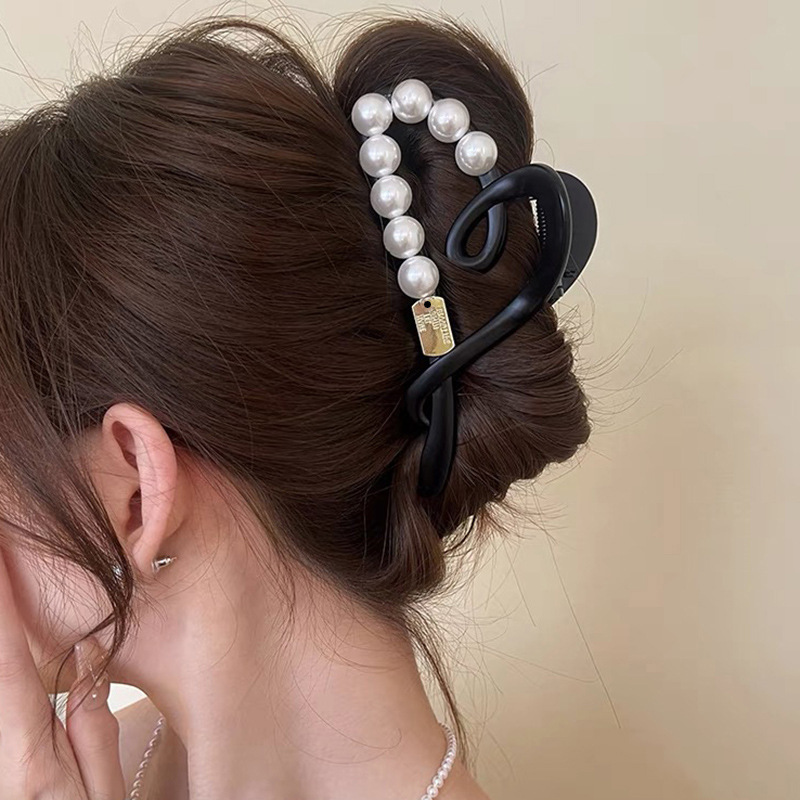 飘带爱心-八珠黑