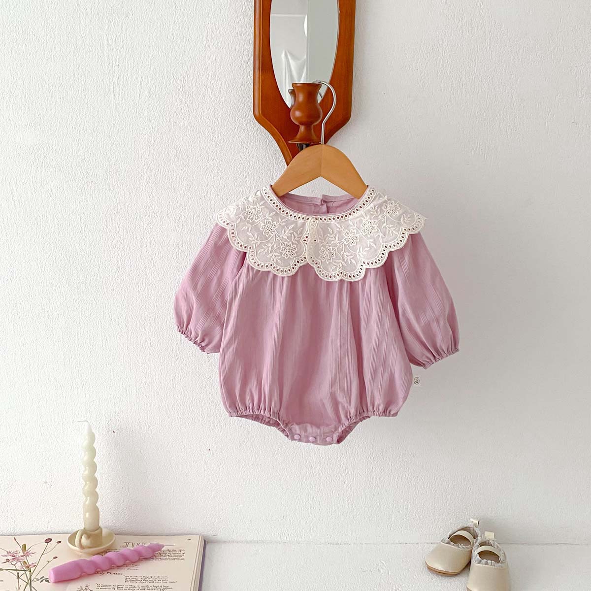 Ropa de bebé primavera y otoño moda gran solapa vaina bebé dulce mono recién nacido salida mameluco