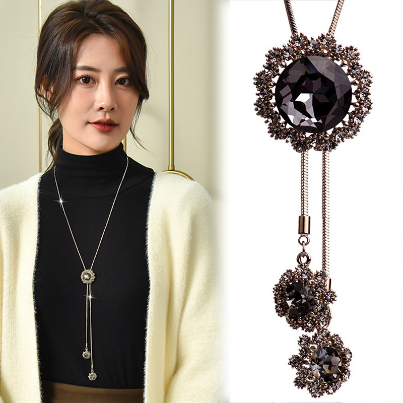 sweater chain Korean Edition Accessories Necklace Japan and South Korea Snowflake sweater chain have more cash than can be accounted for Autumn and winter Versatile ornament tassels Pendant