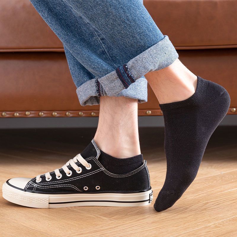 Wholesale Cheap Socks Men's Spring and Summer Thin Boat Socks Disposable Socks Solid Color Disposable Student Socks