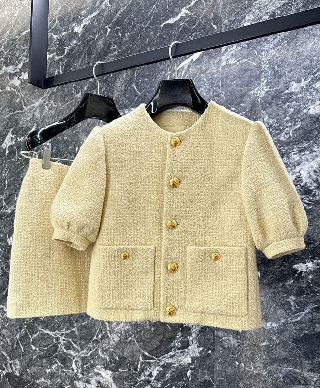 2024 Spring/Summer New Wool Chanel-Style Jacket for Women, Sweet Metal Buckle, Three-Quarter Puff Sleeves, Short Socialite Top
