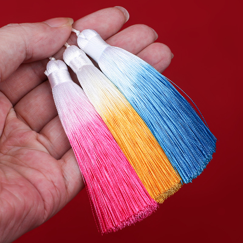 Retro Hanfu 8cm gradient small tassel spike polyester hat fan car hanging spike clothing accessories wholesale spike Retro Hanfu 8cm gradient small tassel spike polyester hat fan car hanging spike clothing accessories wholesale spike
