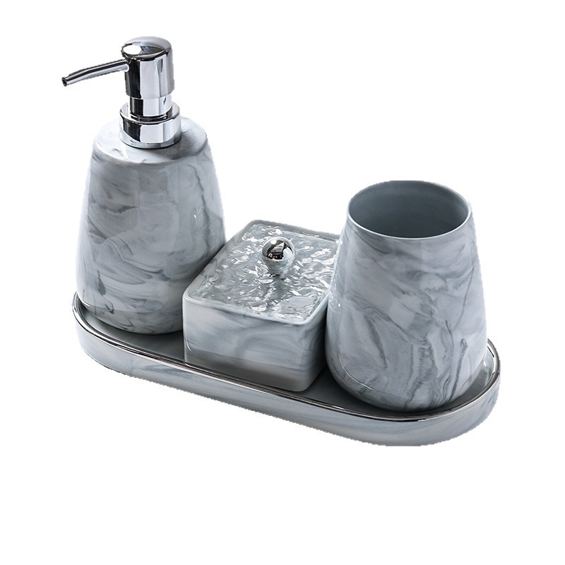 Artículos de baño, juego de lavado, bandeja, baño, baño, baño, lavabo, cepillo de dientes, taza de enjuague bucal, botella de loción