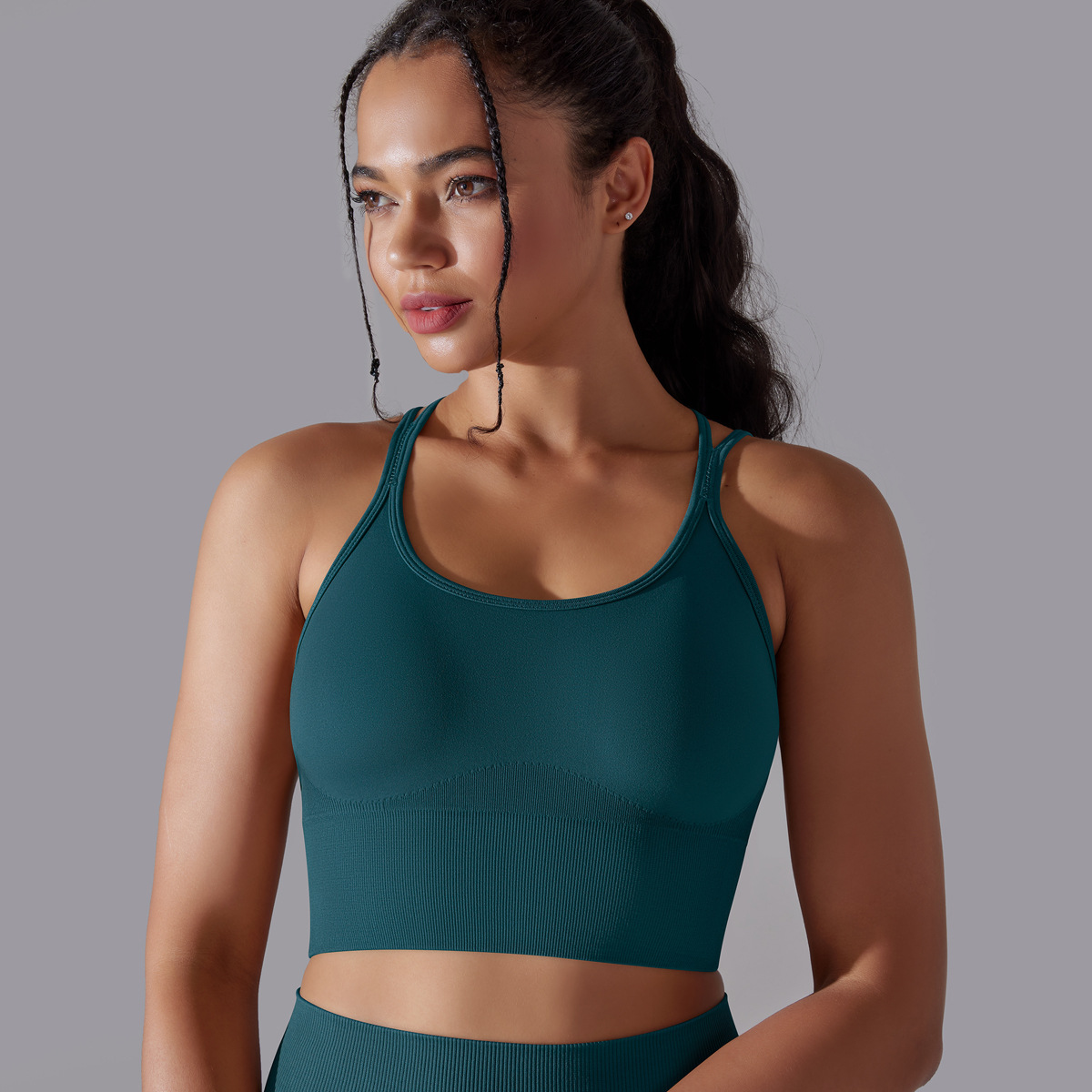 Seamless Solid Color Cross Back Sports Bra Vest Yoga Running Fitness Three-Piece Set_voghion.com