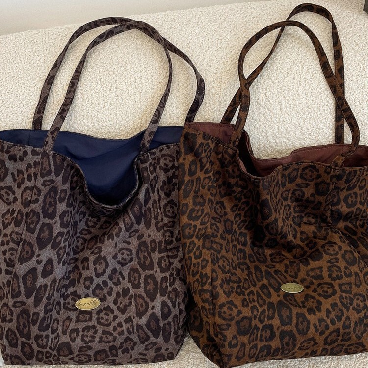 41031 Leopard Print Fashion Tote Bag Women's Large Capacity Bag New Fashion Double Bread Portable Commuting Shoulder Bag 41031 Leopard Print Fashion Tote Bag Women's Large Capacity Bag New Fashion Double Bread Portable Commuting Shoulder Bag