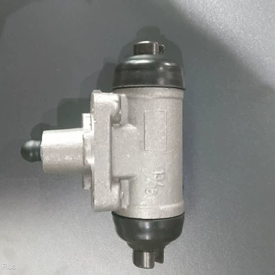 Suitable for Suzuki Carry/Every series vans and light trucks, rear drum brake master cylinder 53402-77500 (Brake cylinder)