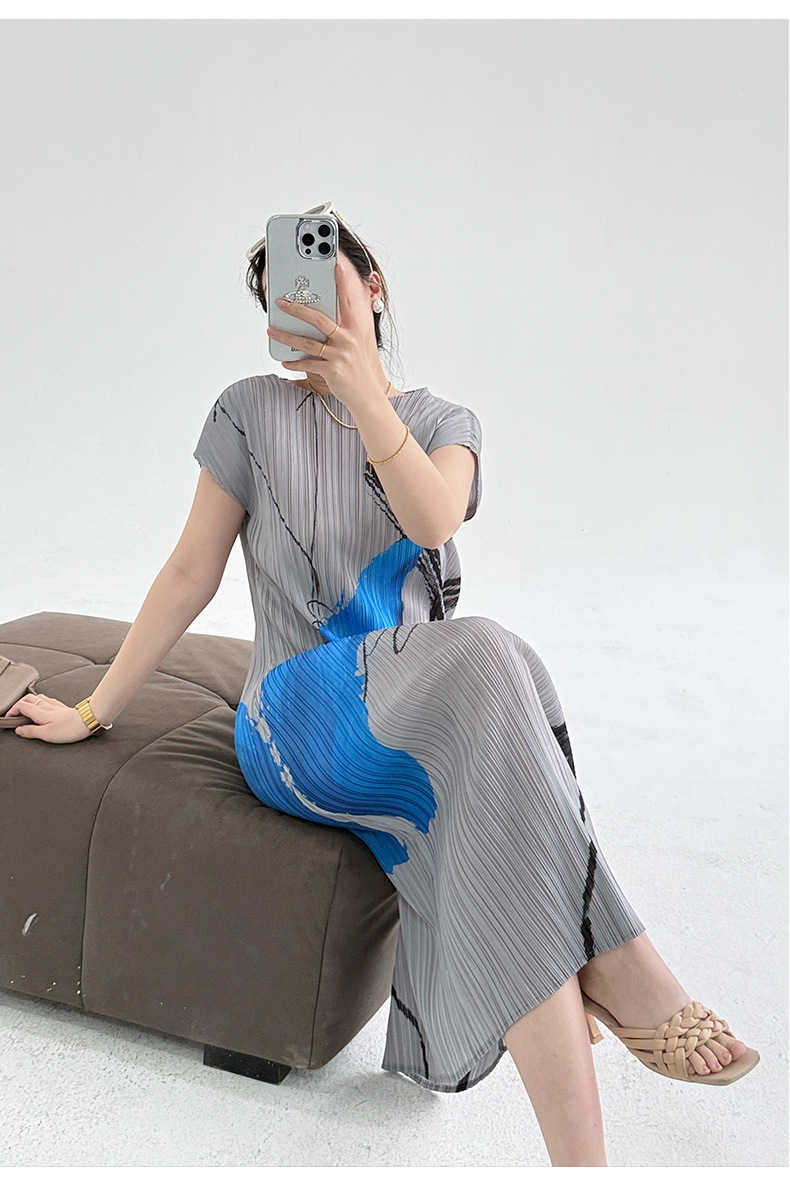 Váy liền ôm sát cổ tròn in họa tiết cảm giác mùa hè dài tôn dáng — Màu đen chi tiết 11