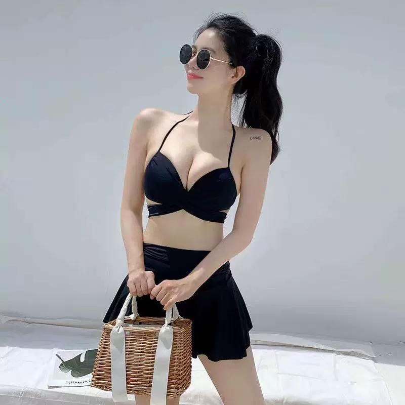 泳衣女夏2025新款比基尼三件套小胸聚拢性感裙式遮肚显瘦温泉泳装