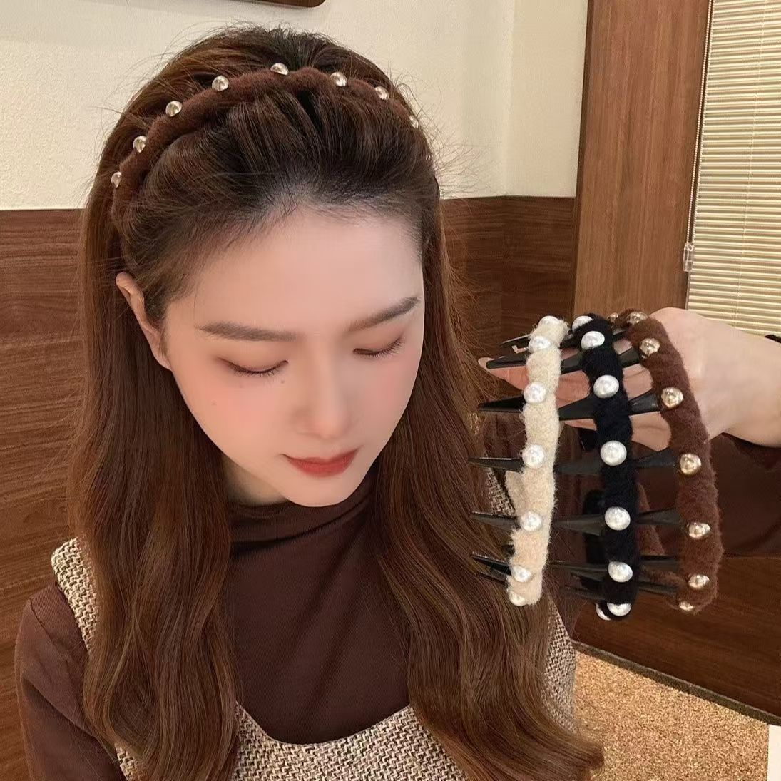 Perlas ondas de cabello para mujeres 2024 nuevo alto cráneo de correa de dientes antideslizante presión clip de cabello acabado artefacto paquete de cabello