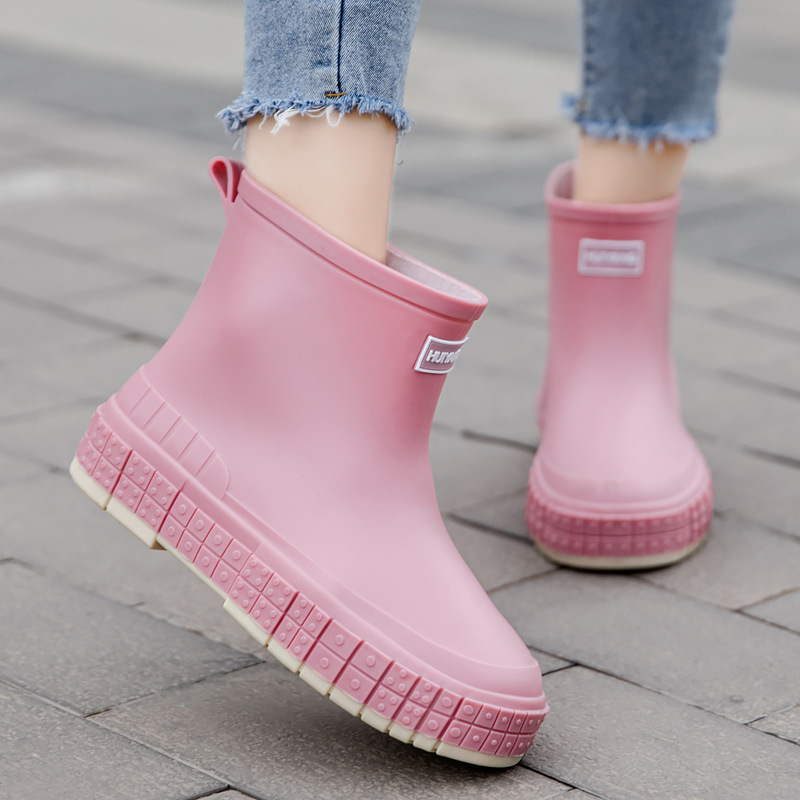 Fashion Japanese Style Rain Shoes Women's Outer Wear Short Barrel Rain Boots Kitchen Work Waterproof Shoes Rubber Shoes Trendy Outdoor Wear