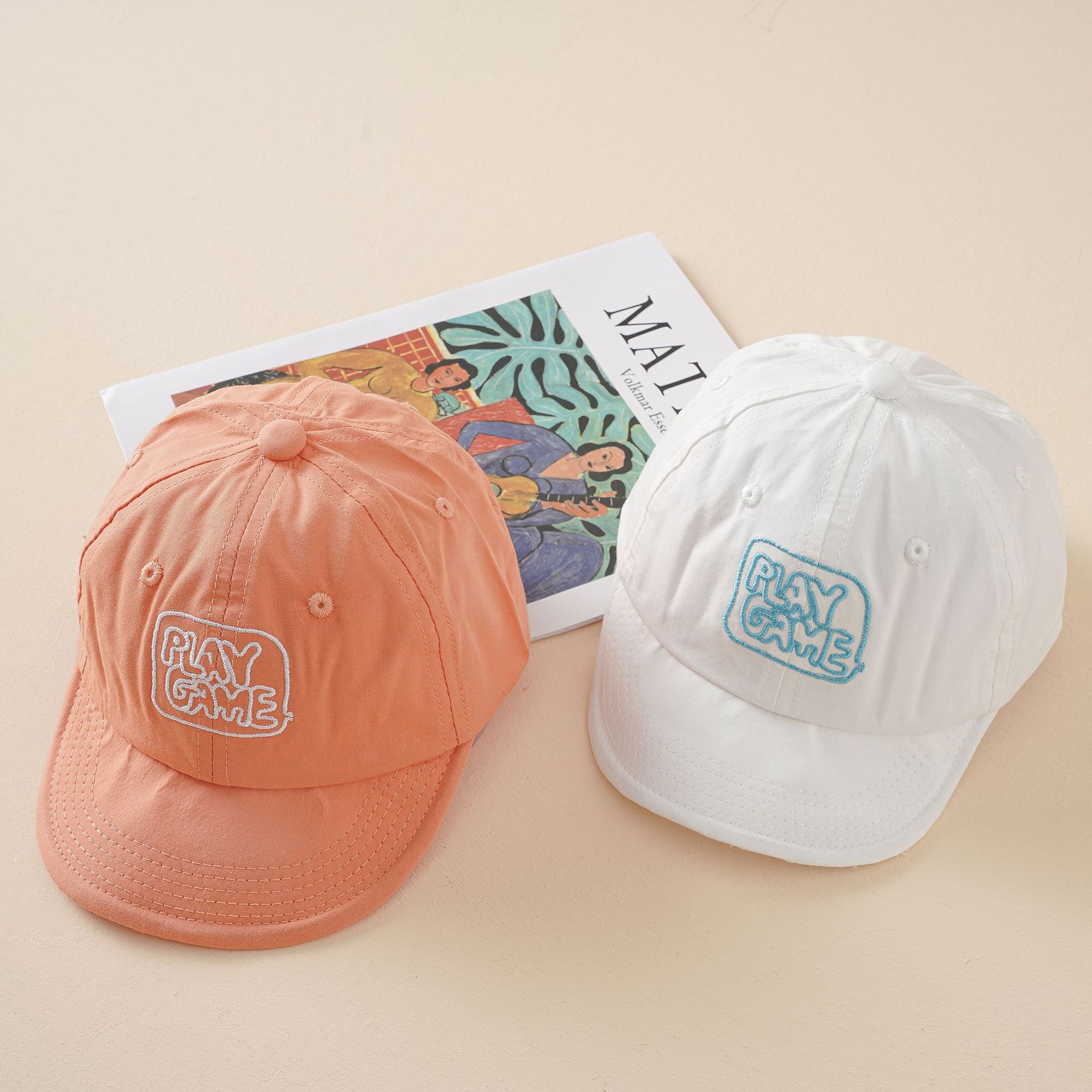 Primavera bebé pico tapa viaje sol sombrero niños y niñas gorra de béisbol casual pequeño sombrero de ala bordado lindo sombrero de color sólido lindo
