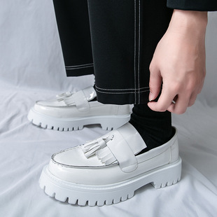 2025 Autumn/Winter Cross-Border Large Size Patent Leather Thick-Soled Height-Increasing White Big Toe Shoes British Style Glossy Groom Leather Shoes for Men