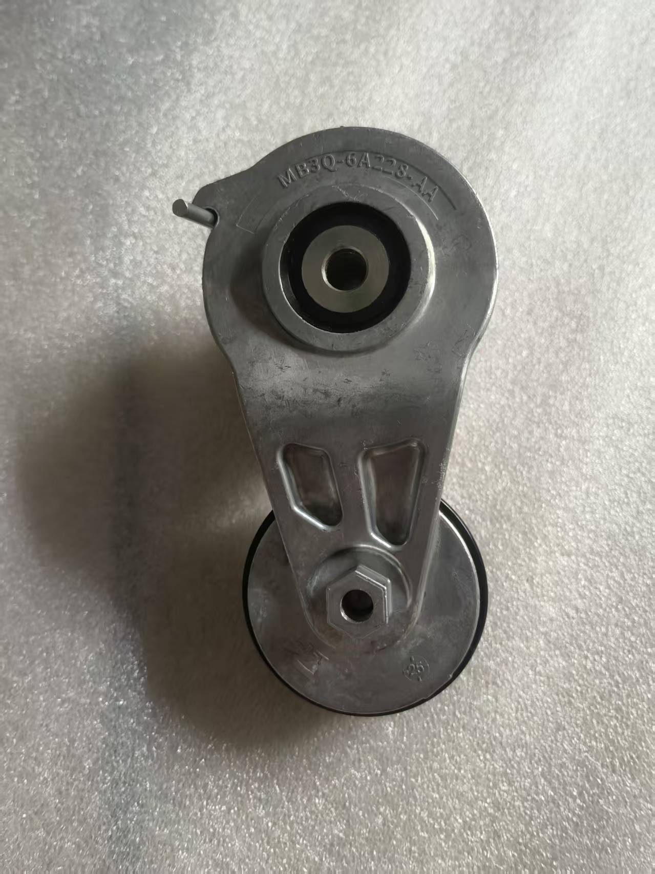 Timing belt tensioner for Ford Ranger 2.0, part number MB3Q-6A228-AA