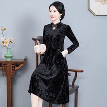 一件代发2025春秋新款妈妈装改良旗袍连衣裙女修身显瘦金丝绒裙子