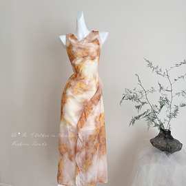 金桂逐浪温柔氛围感海边度假无袖荡领连衣裙显白垂感收腰鱼尾长裙