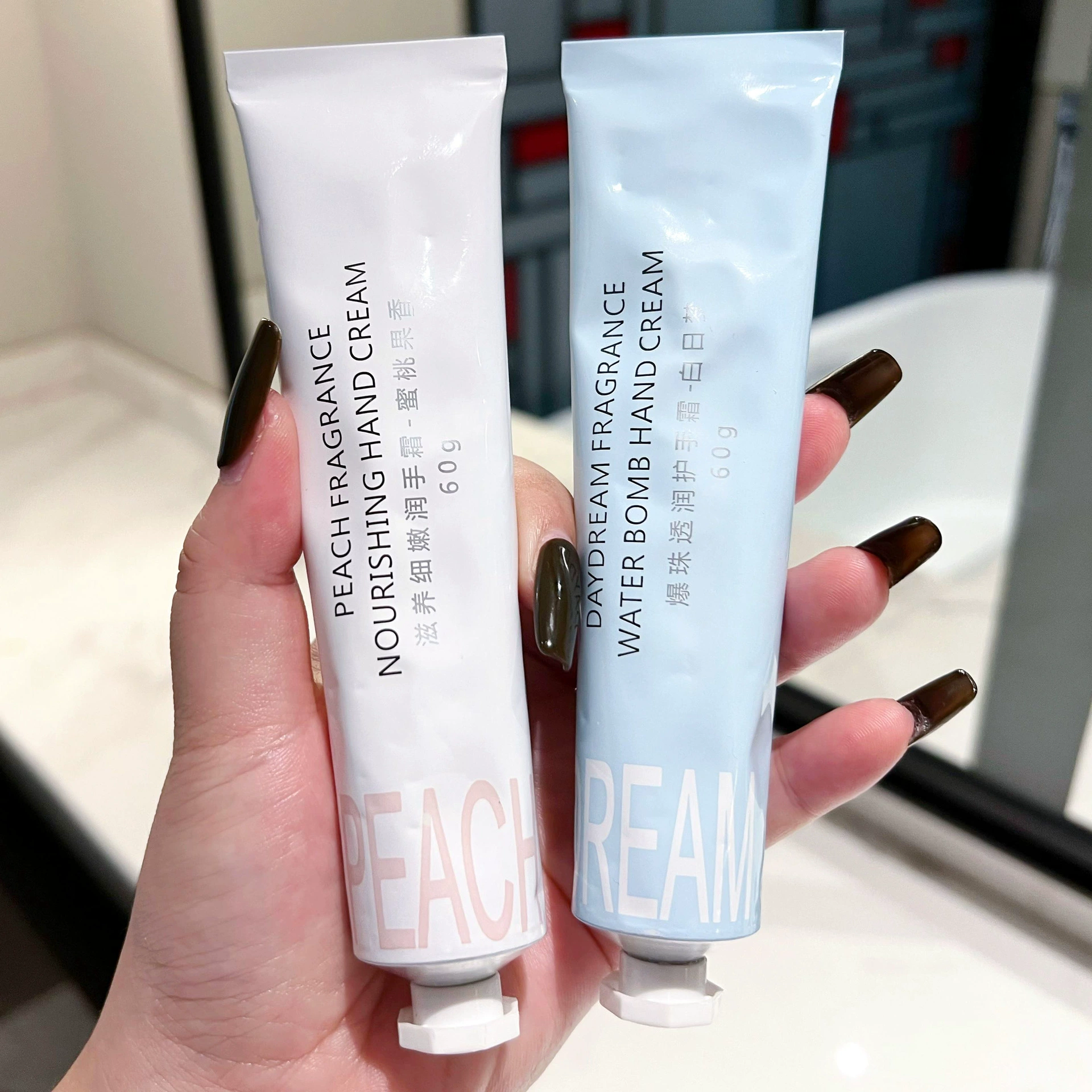 Крем для рук Daydream Peach Fruit Увлажняющий увлажняющий омолаживающий и анти-сухой портативный для волос оптом