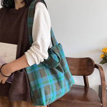 秋冬新款温暖法式毛呢格子单肩包葵绿撞色复古小众手拎斜挎两用包