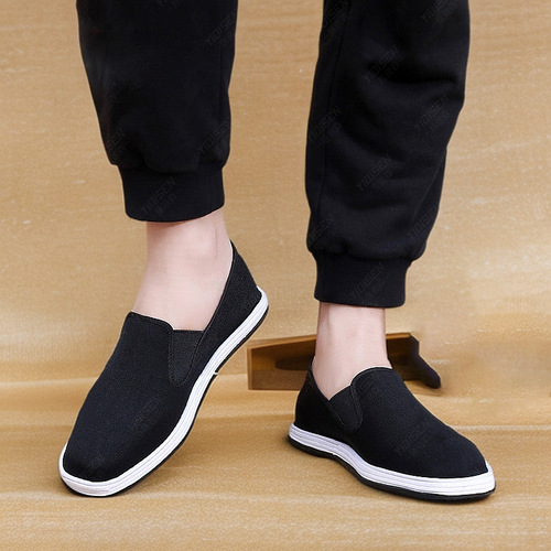 Bestselling mugwort auspicious cloud handmade layered sole old Beijing cloth shoes, men's breathable anti-slip cloth shoes
