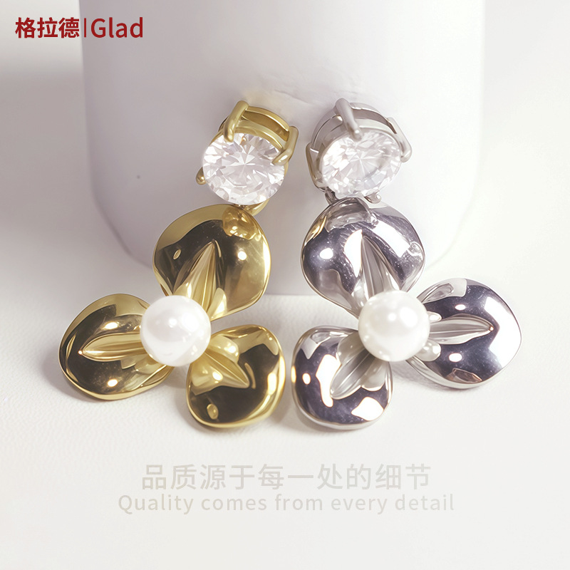 Fashionable universal earrings for men and women pearl