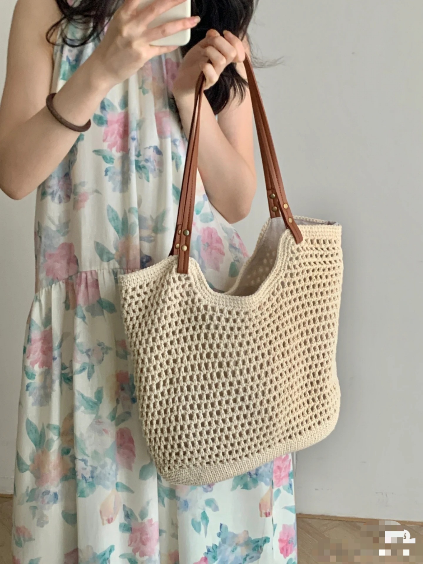 Bolso de gran capacidad tejido a mano del bosque literario, salida de primavera para mujer, bolso de paja hueco ligero, bolso de malla