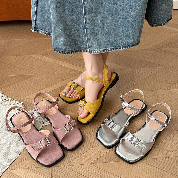 Summer retro slippers
