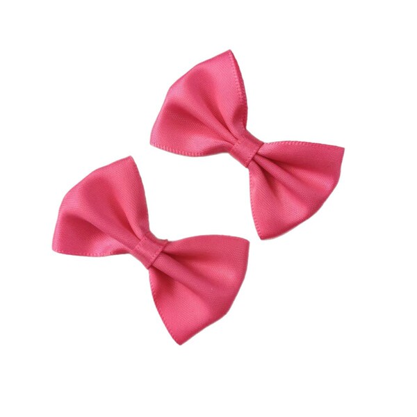 Solid color bow tie with bow