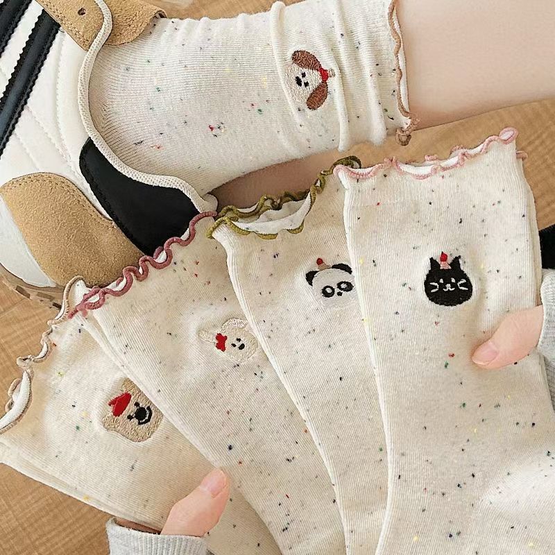 木耳边卡通袜子女中筒袜可爱秋季卡通植绒点子纱花边月子堆堆长袜