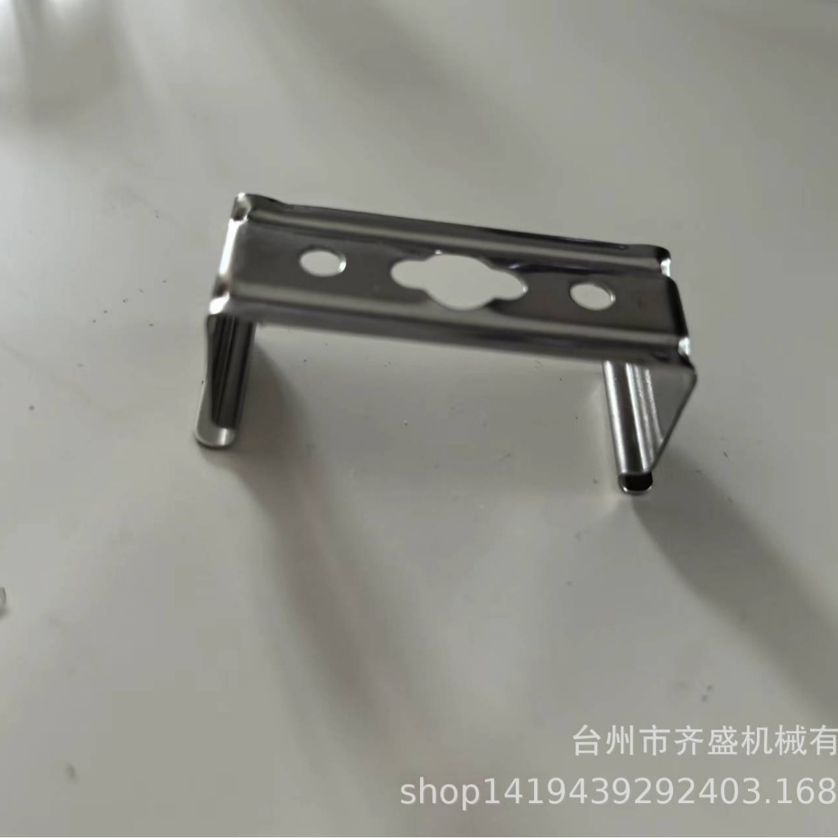 LED单管双管三防灯卡扣不锈钢卡灯具吸顶固定卡一体化卡簧