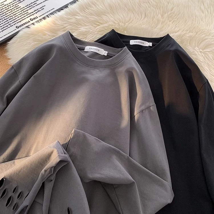 Осень 2023 Большие размеры с отверстиями Модная трендовая Базовая рубашка в гонконгском стиле Мужская и женская футболка с длинным рукавом Простой японский топ-джокер