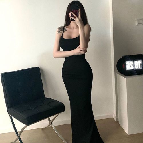 European and American Kardashian sexy breasts and peach buttocks showing body shape dress slim fish tail big hip sling and suspender long skirt