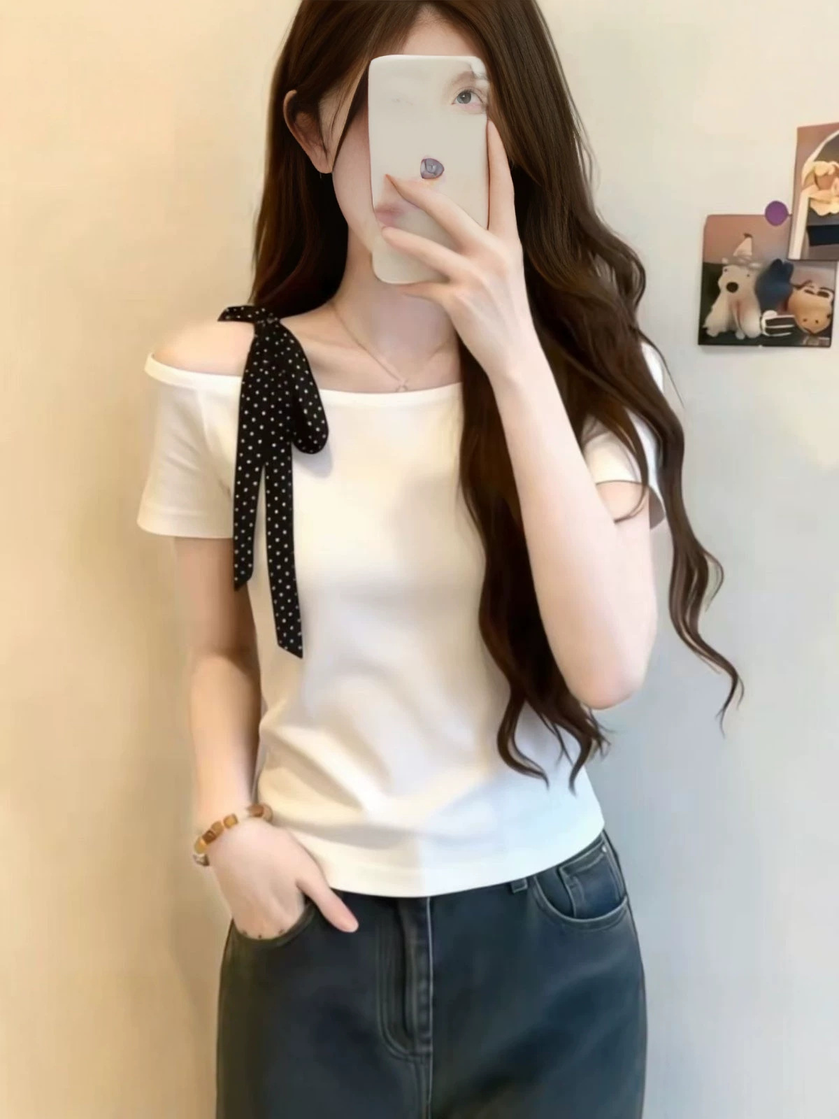 Pure Desire Style One-Shoulder Short-Sleeve T-Shirt for Women, New Summer Design with Bow Tie, Slim Fit, Off-Shoulder Top