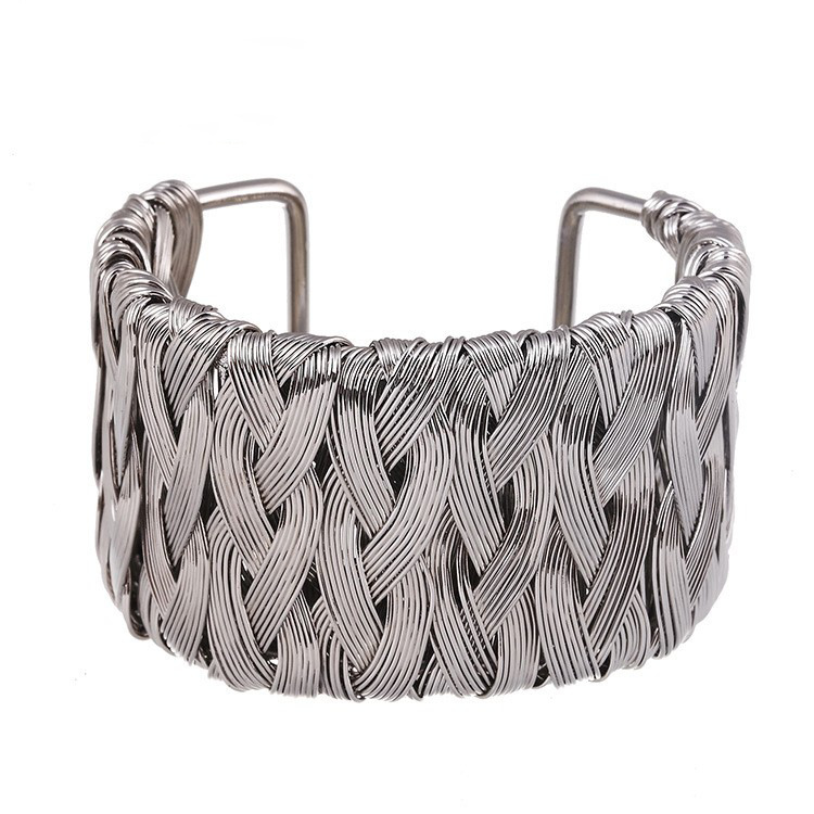 Venta caliente europea y americana exagerada metal tejido a mano pulsera de bobinado de la moda de las mujeres abierto de cara ancha pulsera de joyería al por mayor