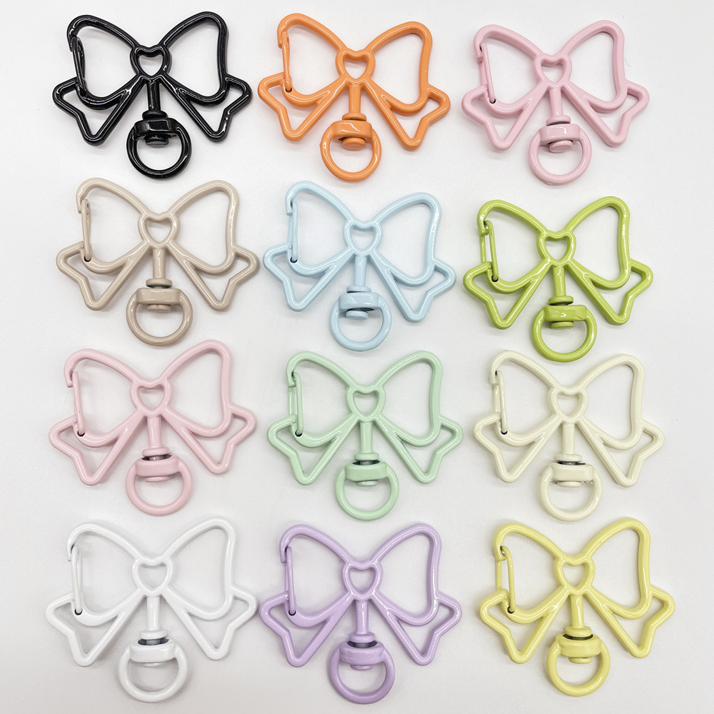 塗装済みスプリングバックル、塗装済みスプリングリング、特殊形状ハートキーホルダー、DIY手作りアクセサリーパーツ、ペンダント、車の鍵