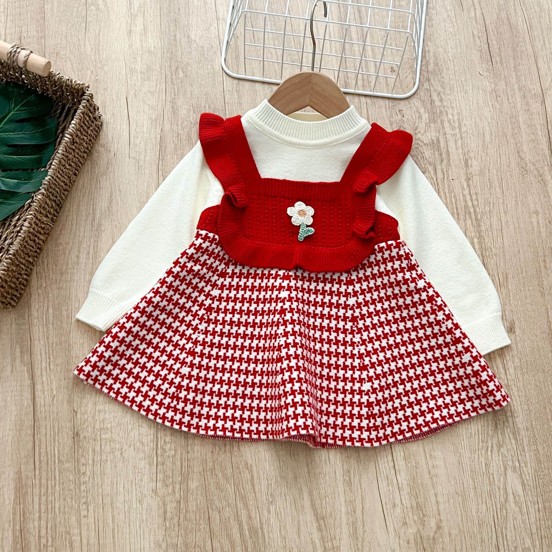 JINYONG 2024 New Cute and Sweet Small Flower Girl's Knitted Dress_voghion.com