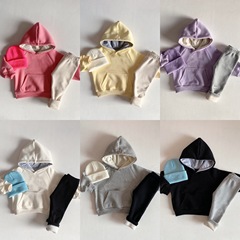 女の子の秋冬の新型のベルベットの厚いガードルのレギンスの赤ちゃんの冬の空気のコートの流行の子供服の冬