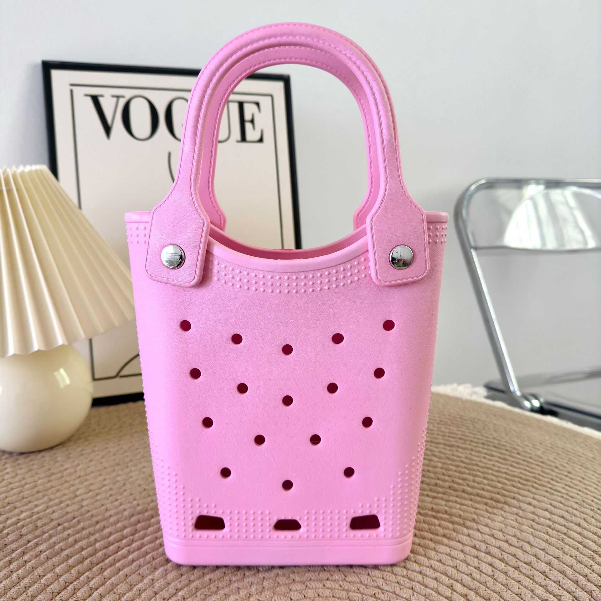 El nuevo bolso transfronterizo Eva Dongdong 100 se combina con el bolso decorado DIY dongdong, el bolso de dibujos animados, el nicho lleva el bolso de playa.