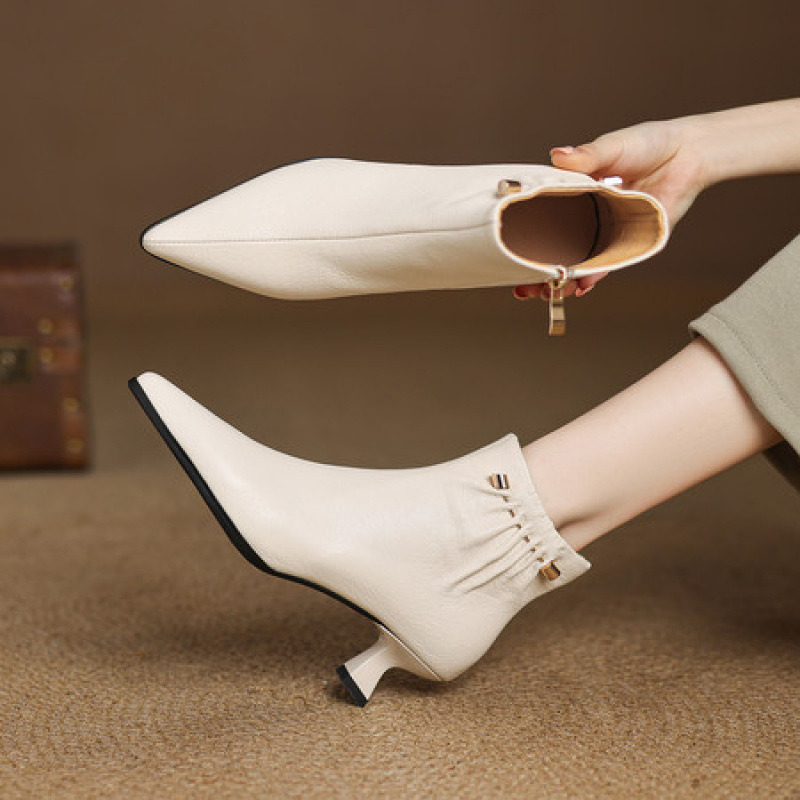 Super Soft Goatskin Short Boots for Women, High Heels, Pointed Toe Stiletto Boots, Fashionable Spring & Fall 2025 New Slimming Look Short Boots Super Soft Goatskin Short Boots for Women, High Heels, Pointed Toe Stiletto Boots, Fashionable Spring & Fall 2025 New Slimming Look Short Boots