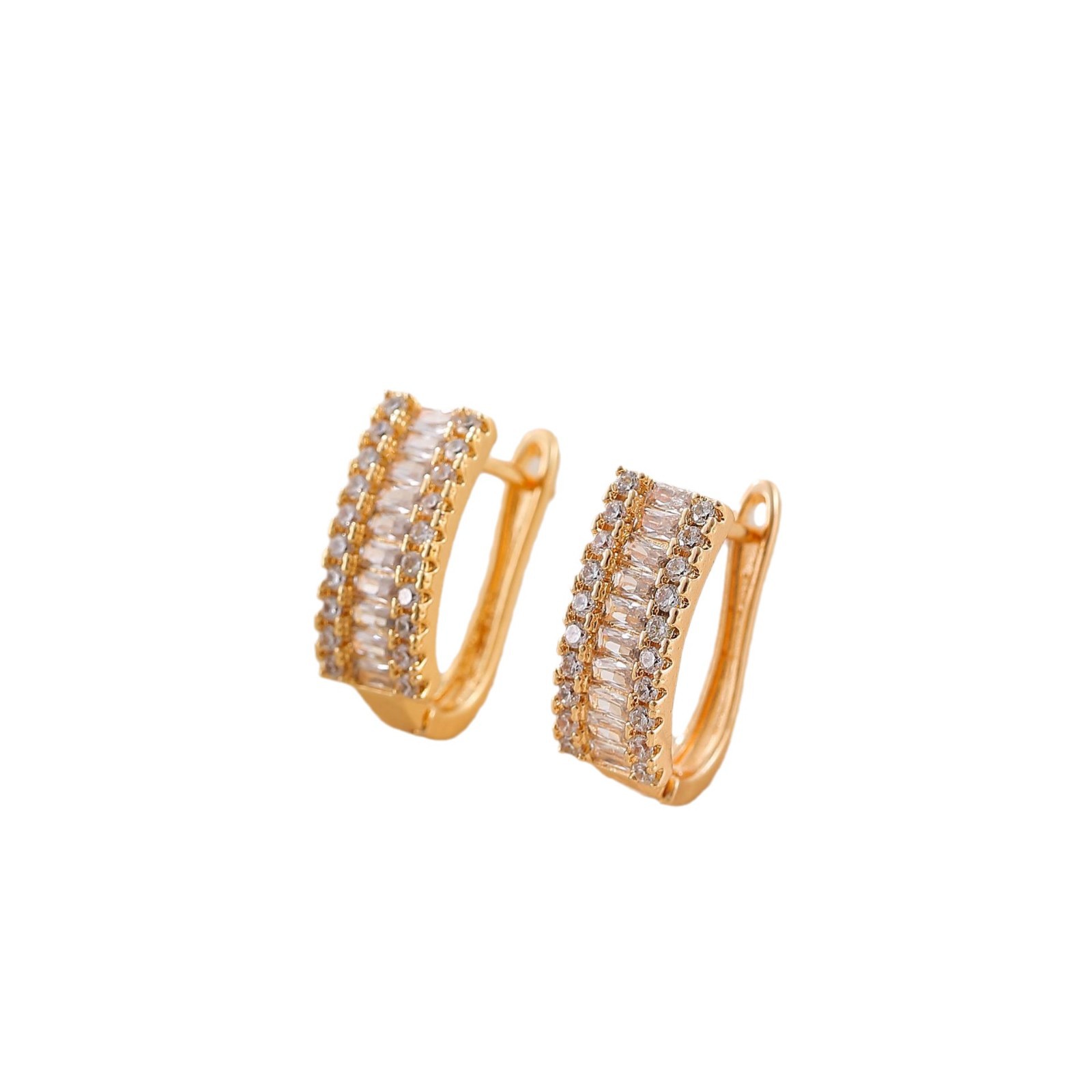 Transfronterizos micro-combustible ligero aretes de piedra de lujo nicho femenino diseño de pernos geométricos en el viento de pernos de orejas