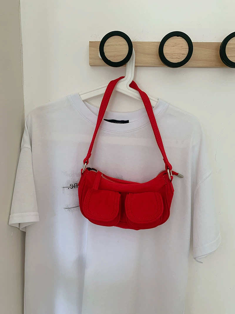 Нейлоновая сумка через плечо, small design, корейский тренд, компактная 20×10,5×6 см