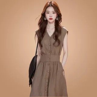 漂亮别致无袖时尚连衣裙女V领显瘦2026年新款夏季钓系约会裙